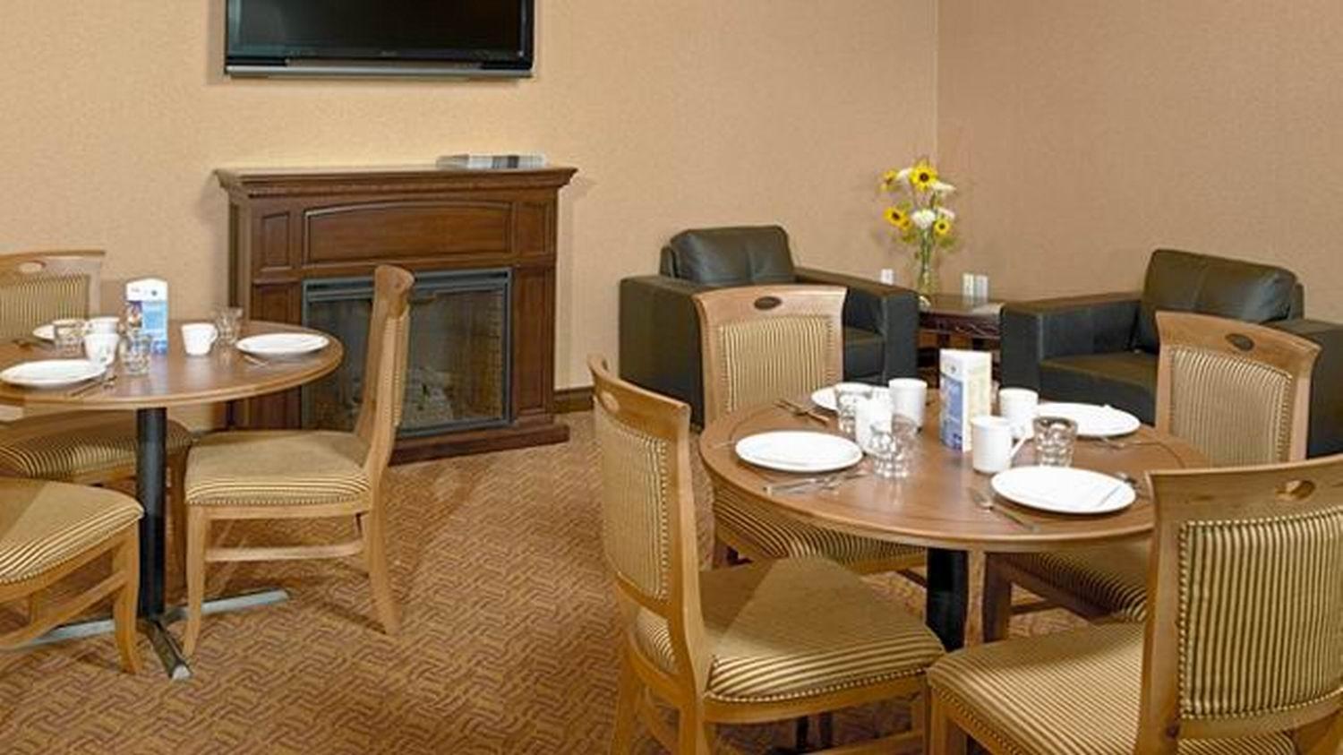 Coast Fraser Inn Уильямс-Лейк Экстерьер фото