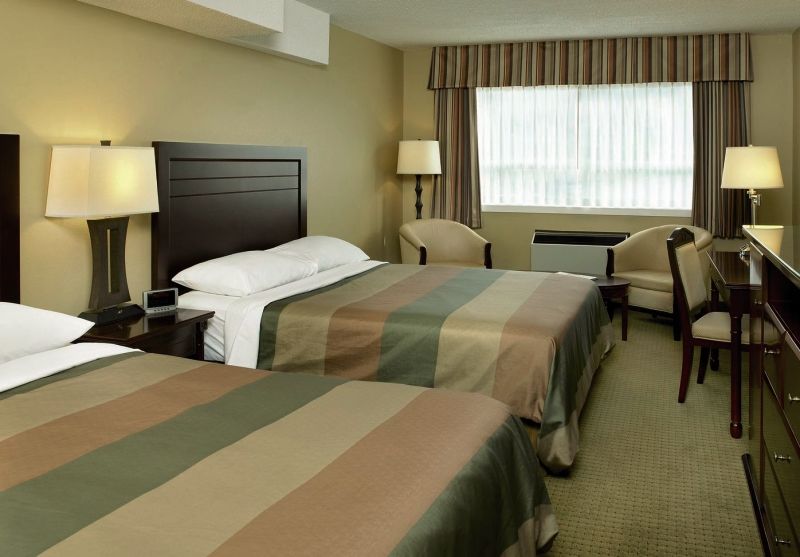Coast Fraser Inn Уильямс-Лейк Экстерьер фото