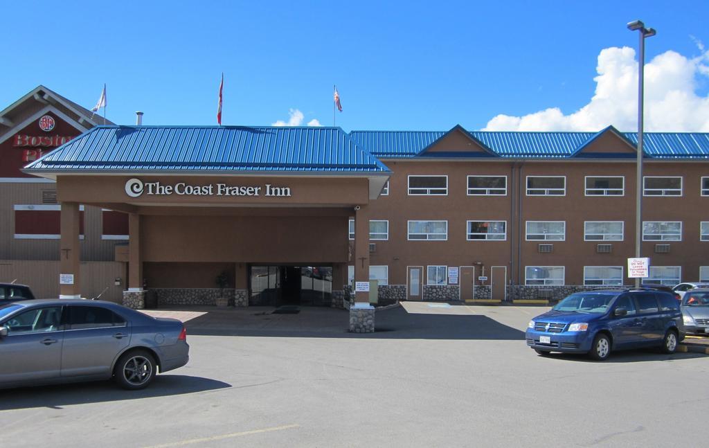 Coast Fraser Inn Уильямс-Лейк Экстерьер фото